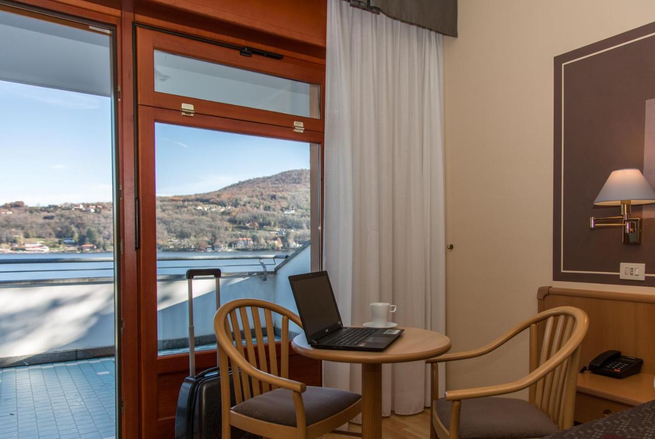 Hotel Chalet Del Lago Avigliana Exteriör bild